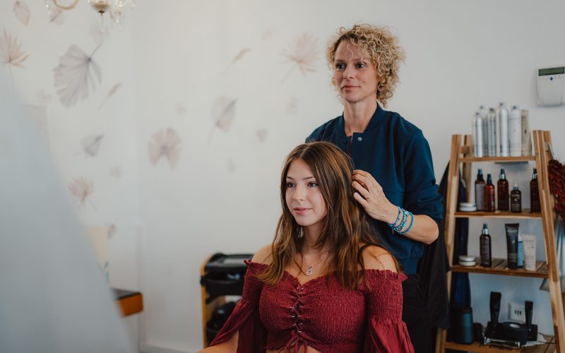 Kundenberatung mit Inhaberin Marlene Haspel